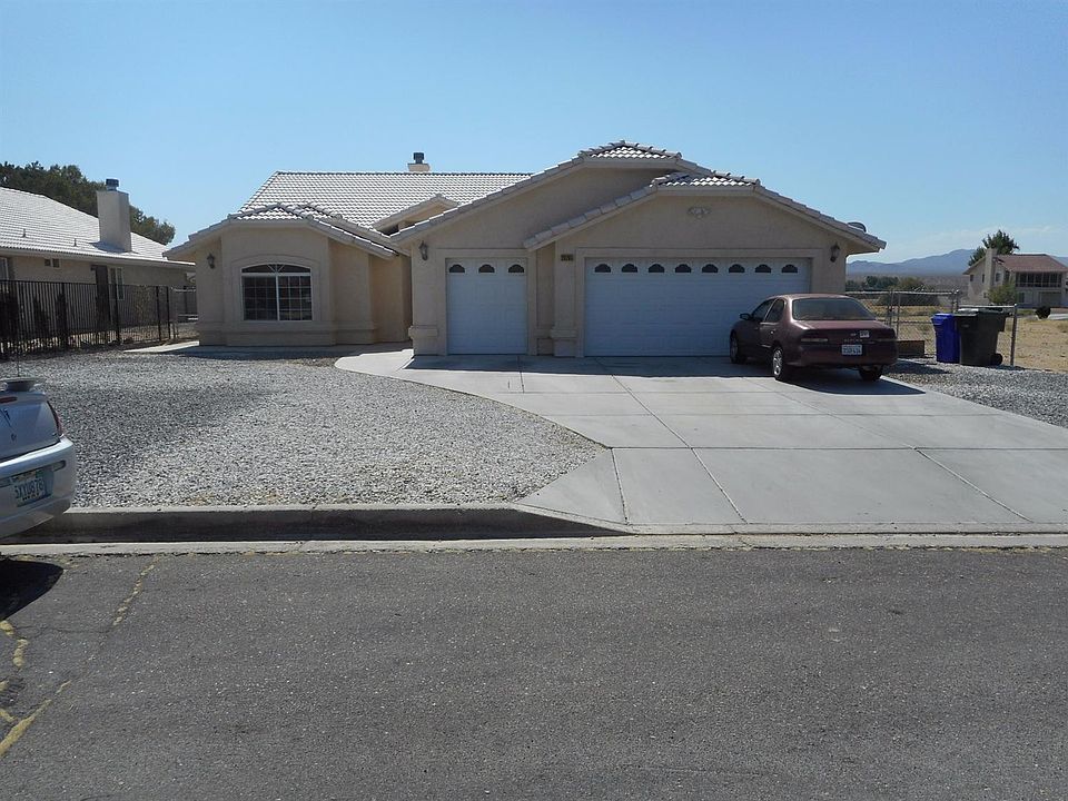 1st image of 26795 Sheffield Ln