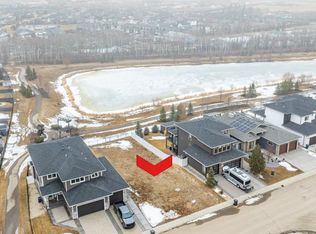 73 Valli Close, Sylvan Lake, AB T4S 0P2