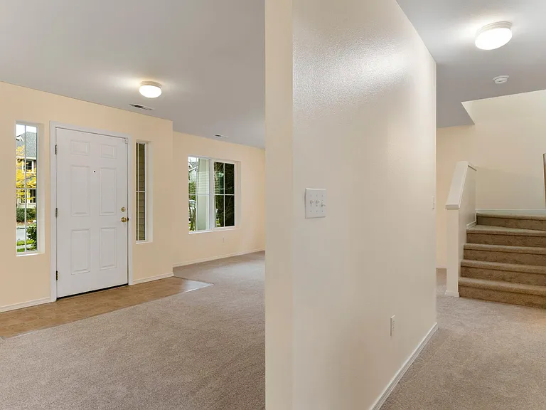 6525 Douglas Ave SE — Photo 11