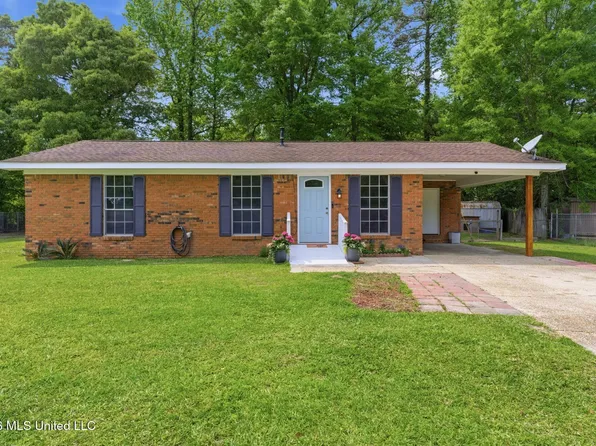 205 Woodside Dr, Petal, MS 39465