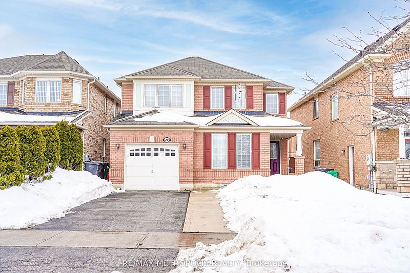 Brampton House for rent - 4 Bedrooms — photo 3
