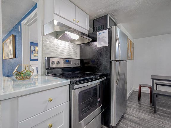 3rd image of 1614 W Boise Ave