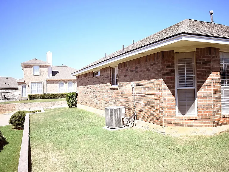 5100 Chesterfield Pl — Photo 25