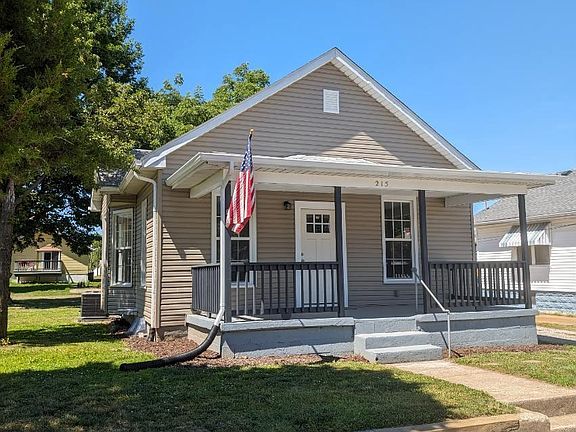 2nd image of 215 E Jennings Ave
