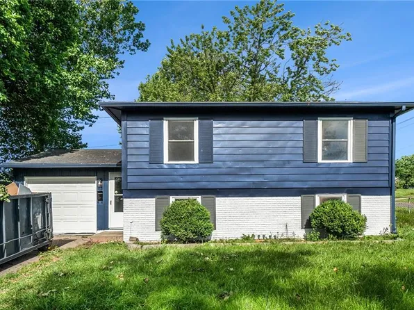 914 N Arrowhead Dr, Independence, MO 64056