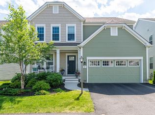 17 Skyhawk Cir, Weymouth, MA 02190