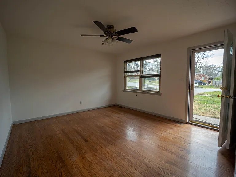 9707 Willowwood Way — Photo 5