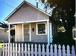 1034 E Virginia Ter, Santa Paula, CA 93060