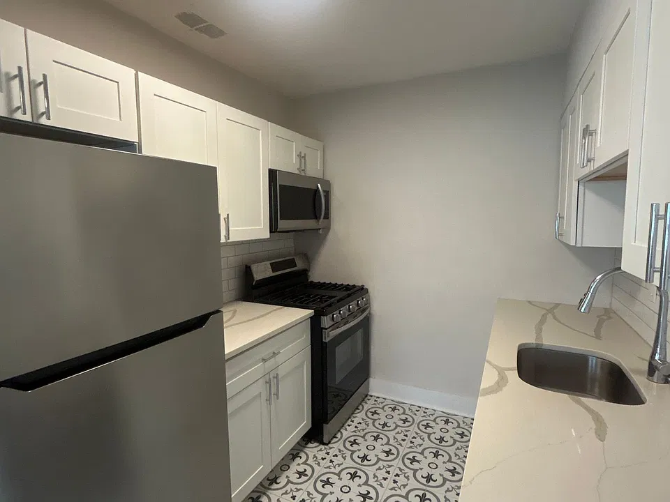 Renovated Studios, 1, & 2 bed apartments!