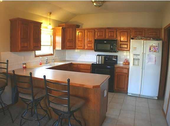 3rd image of 2709 N Rushwood Dr