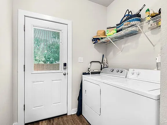 1115 W Government St — Photo 10