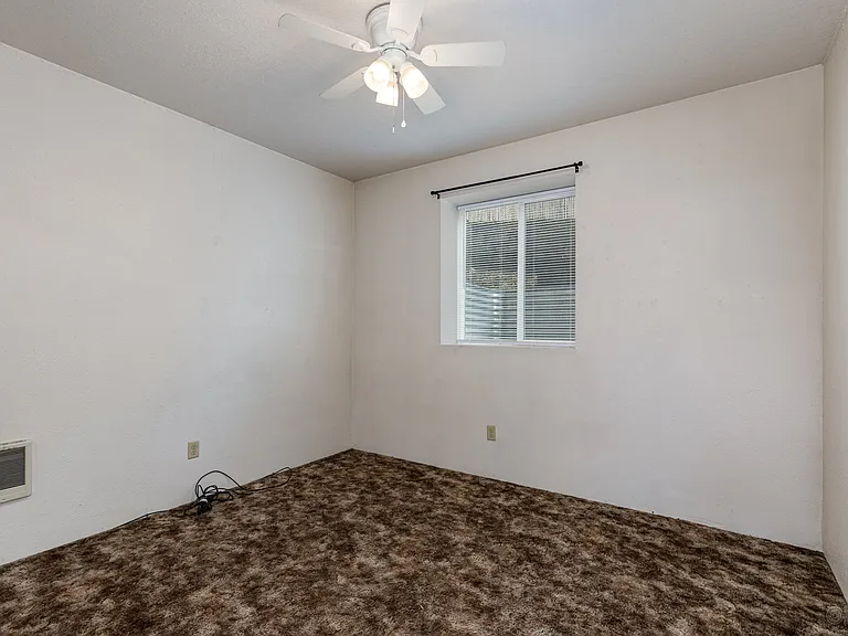 308 W 3rd St #6 — Photo 7