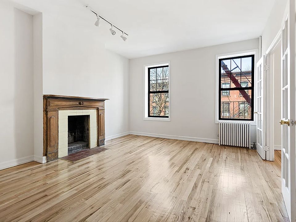1st image of 192 Sackett St #2F