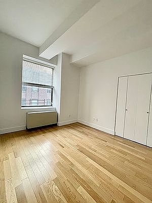 4th image of 99 John St APT 1502