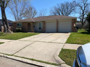 11711 Teaneck Dr, Houston, TX 77089