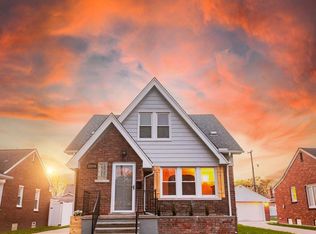 2098 20th St, Wyandotte, MI 48192