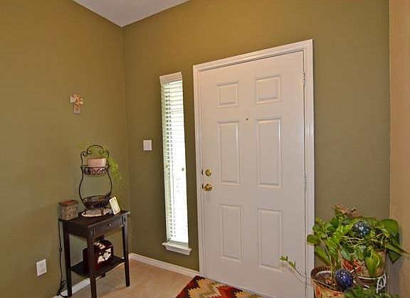 4th image of 327 Riverwalk Dr