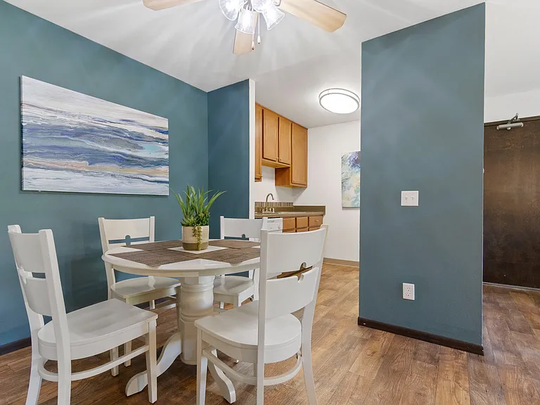 Arbor Lakes Dining Area