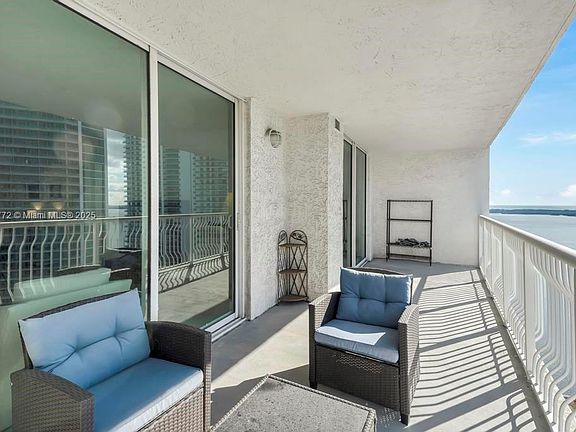 4th image of 1200 Brickell Bay Dr APT 3617