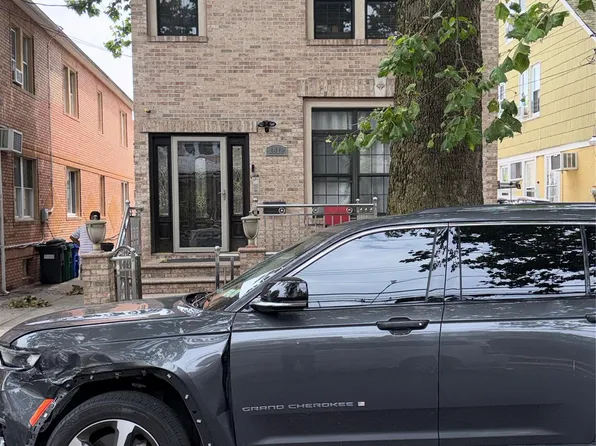 (undisclosed Address), Brooklyn, NY 11210