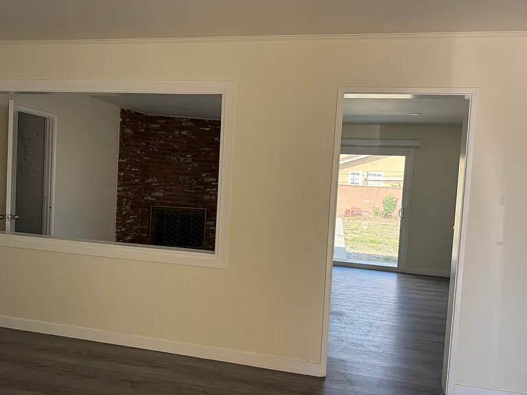 612 S Sylvan St — Photo 2