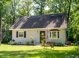 237 Rochester Rd NE, Poplar Grove, IL 61065