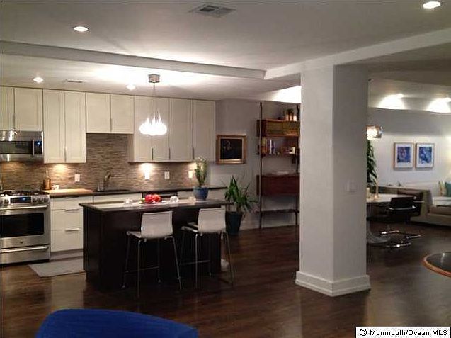 2nd image of 511 NE Cookman Avenue #403