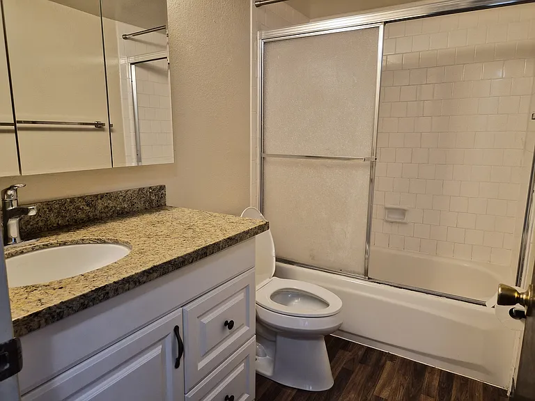 910 W Church St #3 — Photo 12