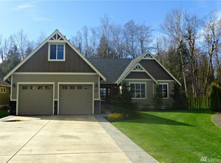 2061 Mercedes Dr, Lynden, WA 98264