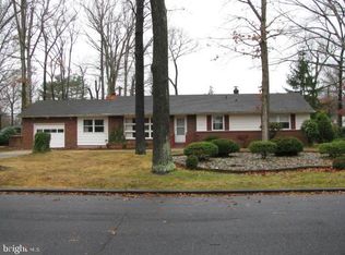 1128 McClain Dr, Vineland, NJ 08361