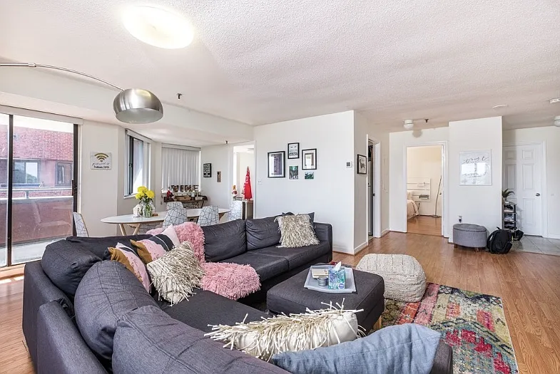 2 bed, 1300 sqft, $3,300 — Photo 2