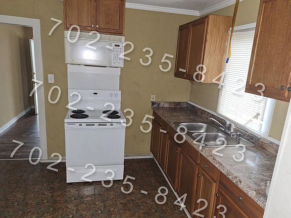 4th image of 451 Booker St