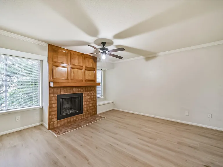 5917 Fairdale Ln #10 — Photo 37