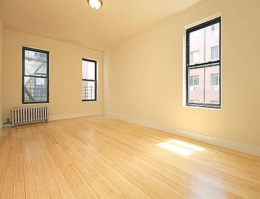 Rented by SW Queens Mezzanine | media 4
