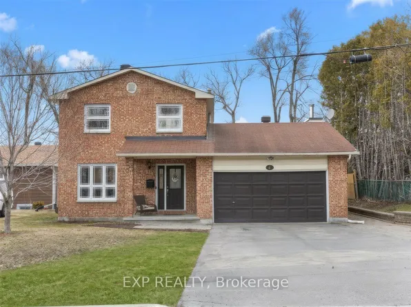 4 Bobcat Way, Ottawa, ON K2S 1P3