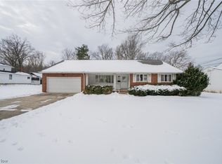 356 Avon Belden Rd, Avon Lake, OH 44012