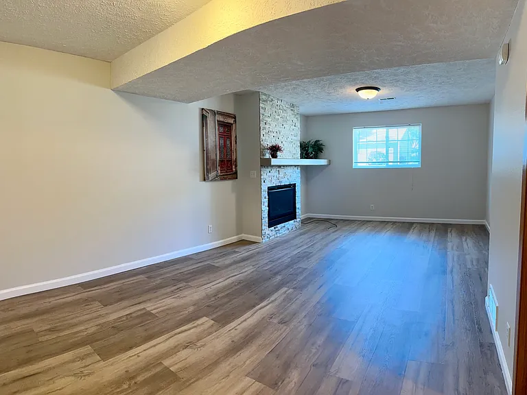 15293 Wirt St — Photo 31
