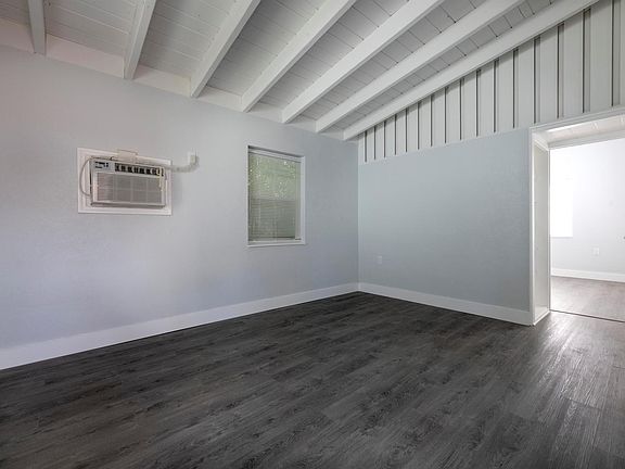 3rd image of 128 C St
