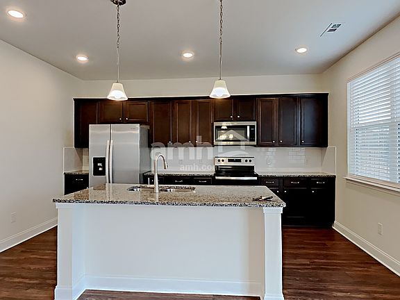 5th image of 4849 Chutney Dr