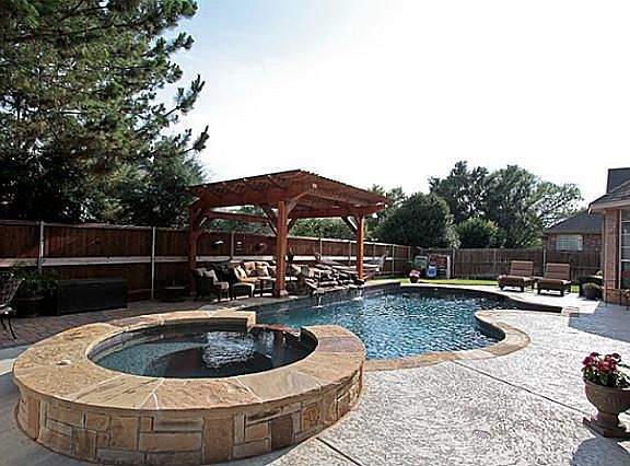 2nd image of 2825 Lake Ville Ln
