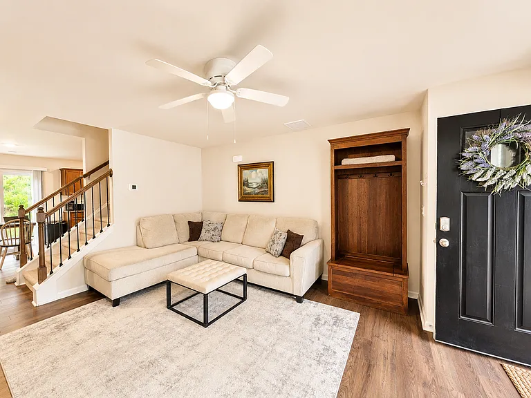 21 Virginia Commons Dr — Photo 3