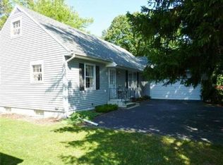 966 Cherry St, Perrysburg, OH 43551