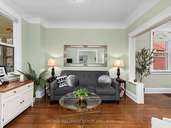 3rd image of 158 Woodfield Rd