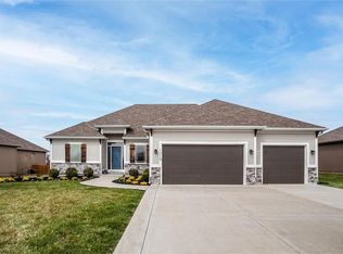 1059 SW Conch Cir, Blue Springs, MO 64064