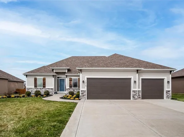 1059 SW Conch Cir, Blue Springs, MO 64064