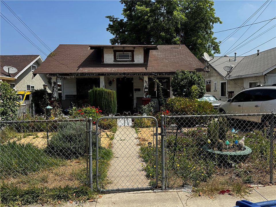 2nd image of 3625 Randolph St