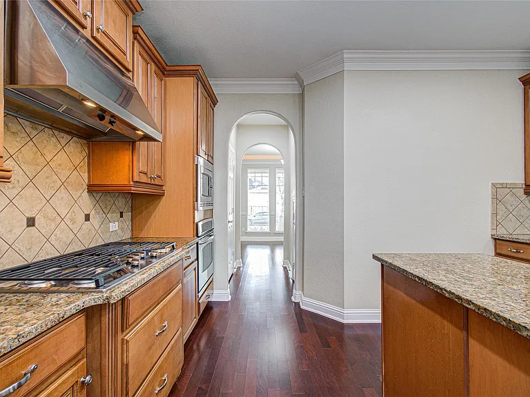 3730 Arundel Gardens Ln — Photo 18