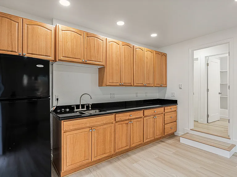 9408 Columbine Cir W — Photo 23
