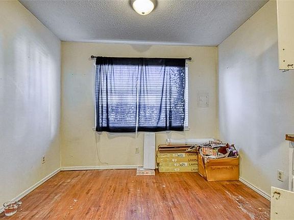 5th image of 1811 E Lindsey St APT 3