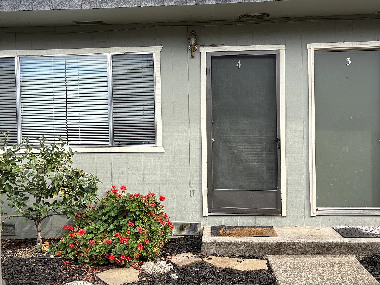 2 bed, 1.5 bath, $2,300 — Photo 2